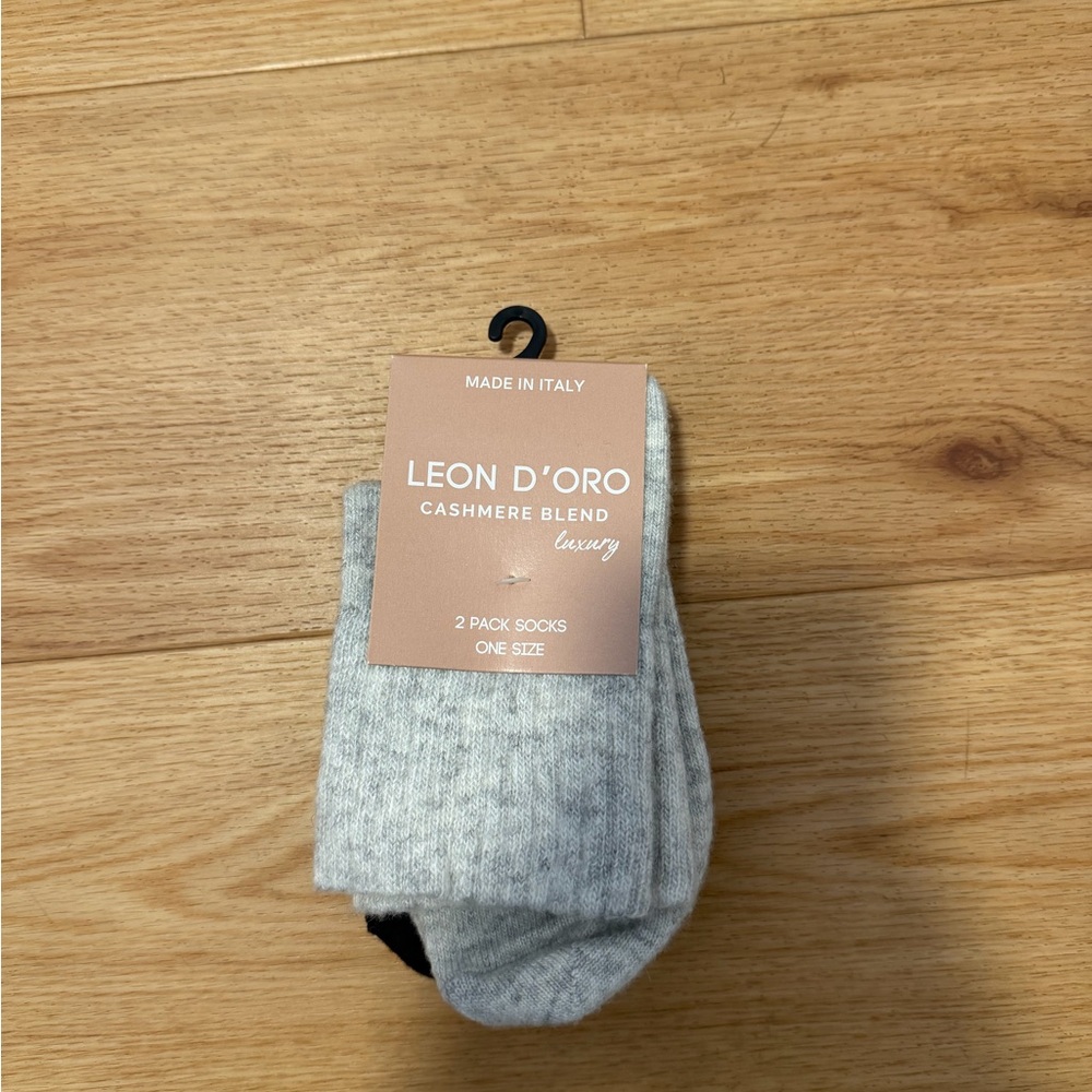 LEON D'ORO Cashmere Blend Socks